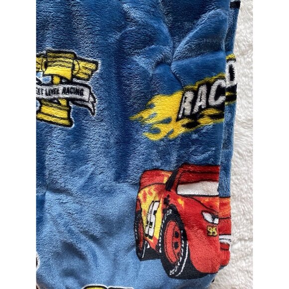 DISNEY Pixar CARS LIGHTNING MCQUEEN Mater Luigi Soft Throw Blanket 40 X 50” NEW - Picture 8 of 13
